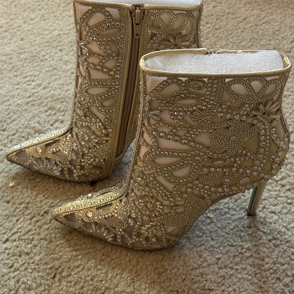 Betsy Johnson rhinestone light gold Midi heel Boots - Picture 1 of 4